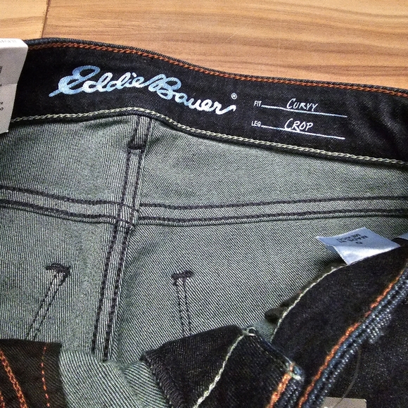 Eddie Bauer Women's Elysian Crop Jeans - Curvy Size 0 - Picture 8 of 10